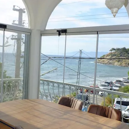 Amazing House With Balcony And Mesmerizing View Right Next To The Sea In Kusadasi